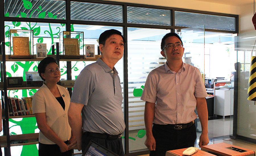 省政协教科文卫体委员会主任肖安民莅临微特调研