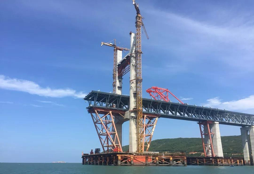 平潭大桥项目桥面吊机安全监控管理系统顺利验收