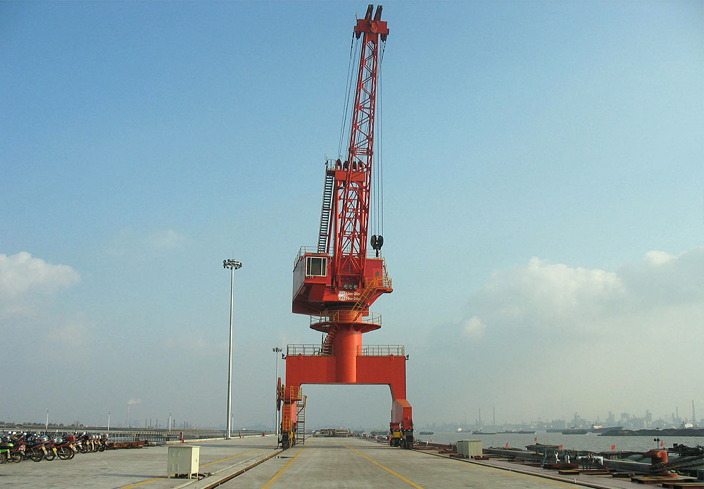 南通天生港门座机