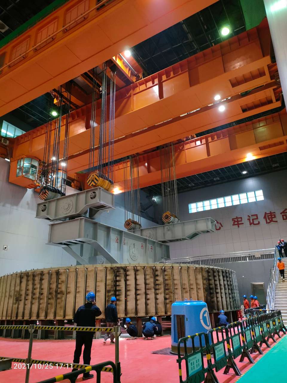 葛洲坝 雷松松.jpg