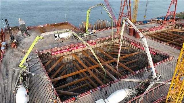 荆州观音寺长江大桥 1.jpg